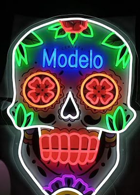 Modelo Day of the Dead LED Skulls