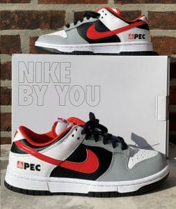 Nike Dunks – Spot Decoration