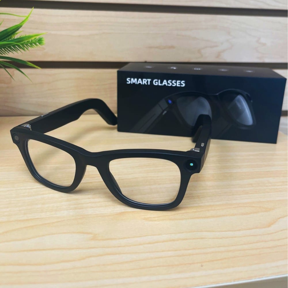 Smart Glasses w/ AI Translation 
