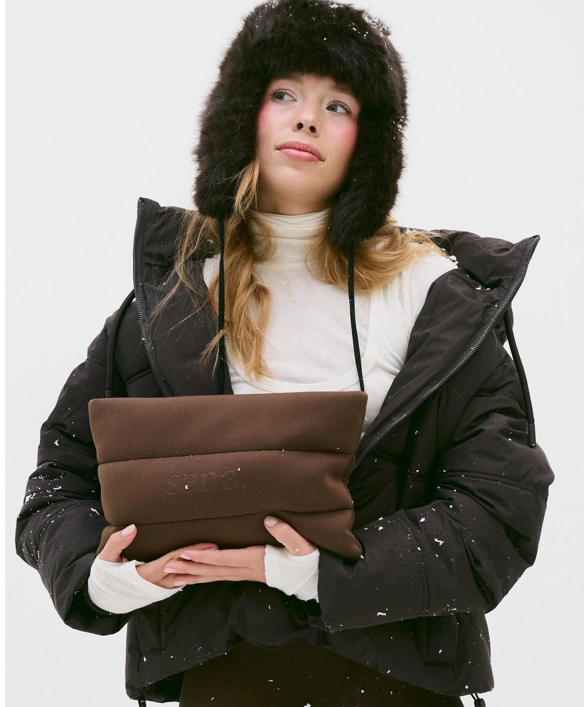 custom luxury make-up pouch for Sana employee gifting