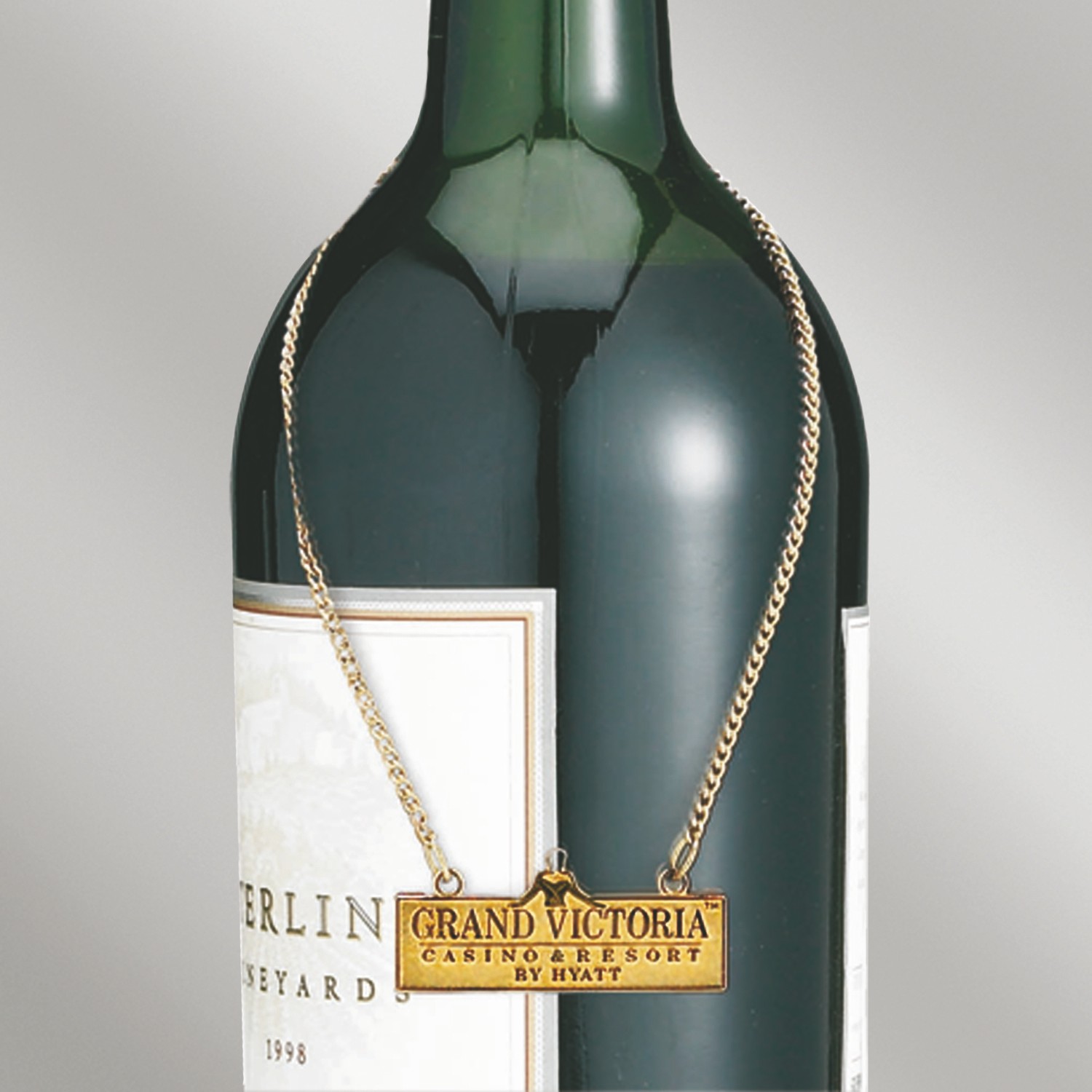 custom wine charms with soft enamel brand logo