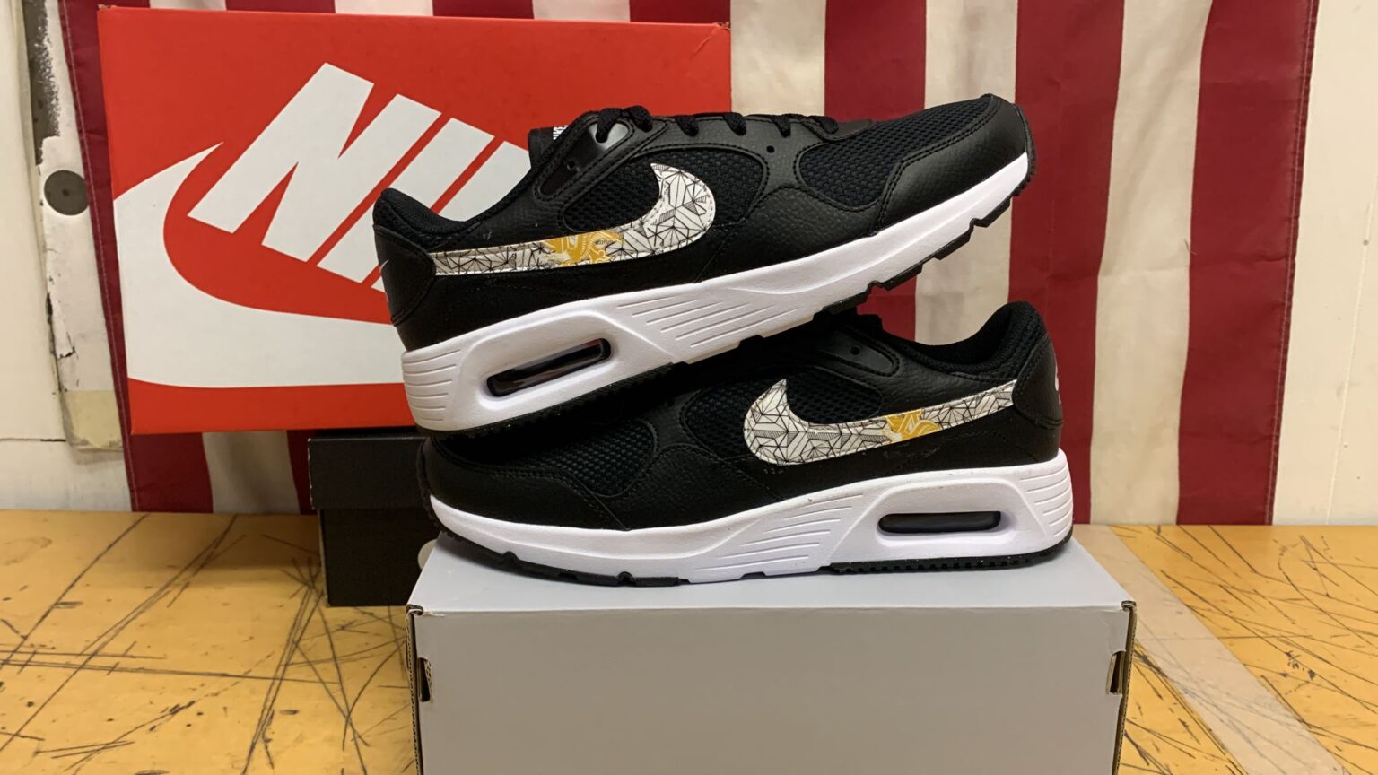 Custom Logo Shoes for Corporate Gifting: Nike, Adidas, Vans, Converse ...