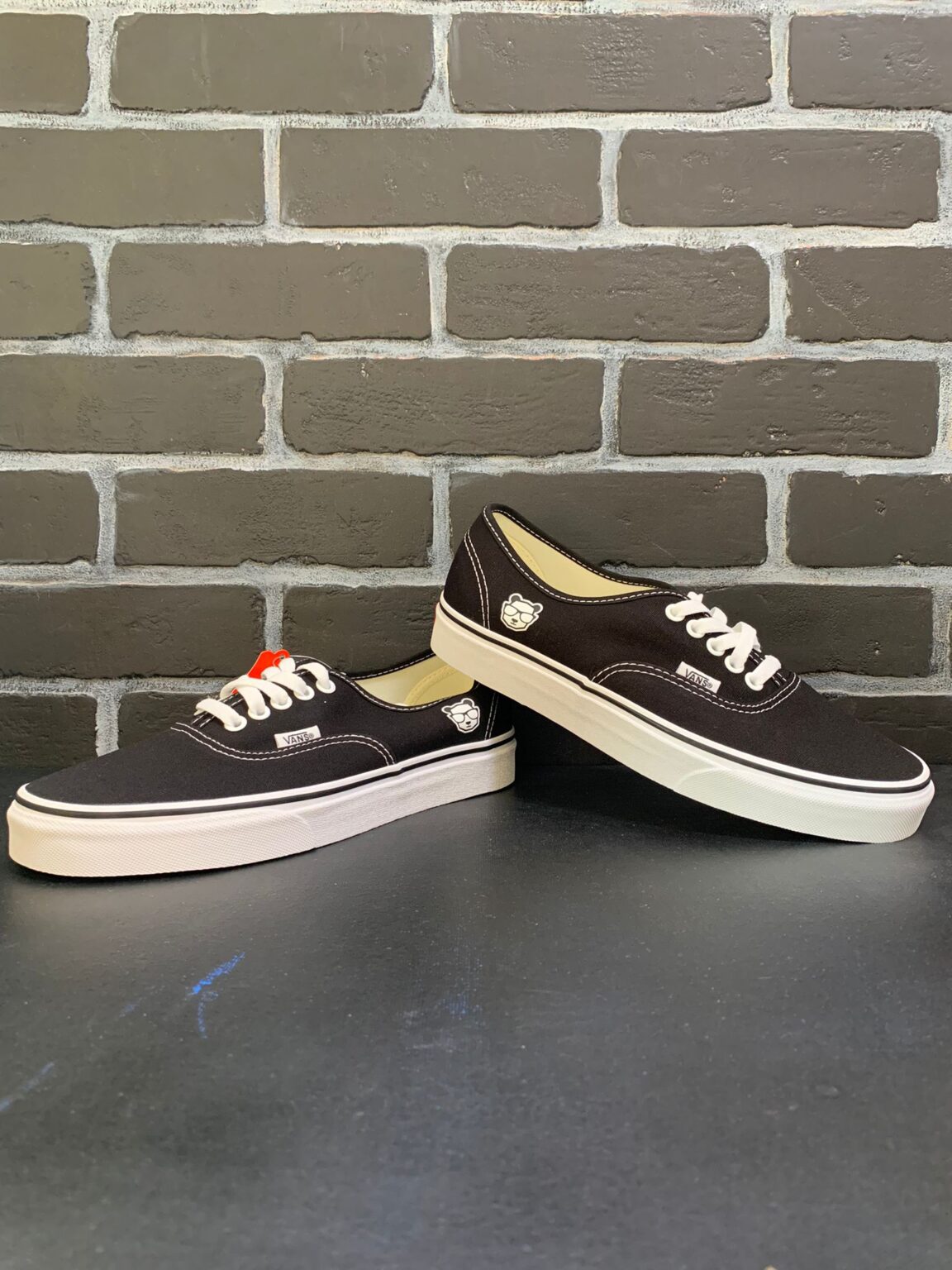 Custom Logo Shoes for Corporate Gifting: Nike, Adidas, Vans, Converse ...